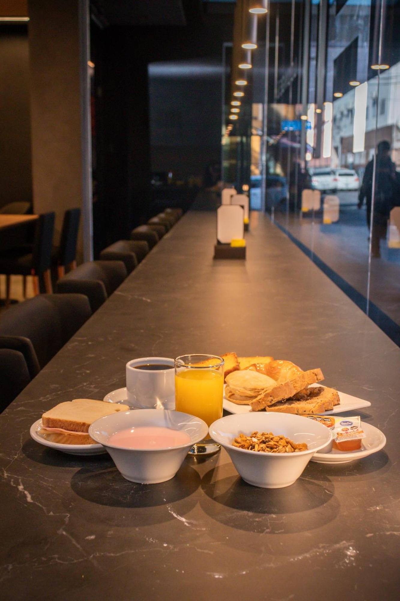 H1 Apartments Hotel Катамарка Екстер'єр фото